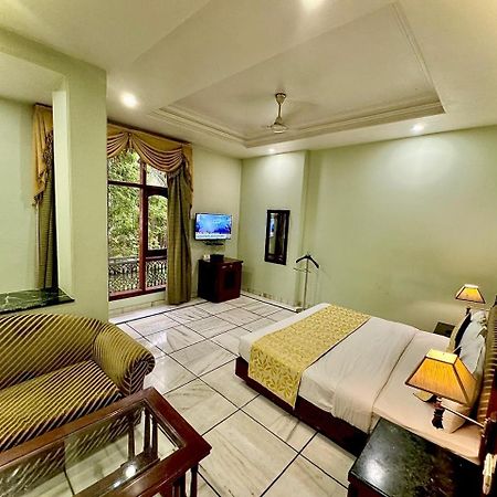 Hotel Florence Inn, Karol Bagh, New Delhi, 2 Min From Metro Екстериор снимка