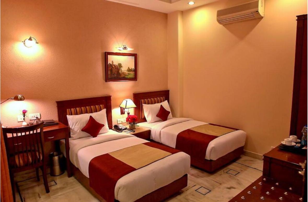 Hotel Florence Inn, Karol Bagh, New Delhi, 2 Min From Metro Екстериор снимка