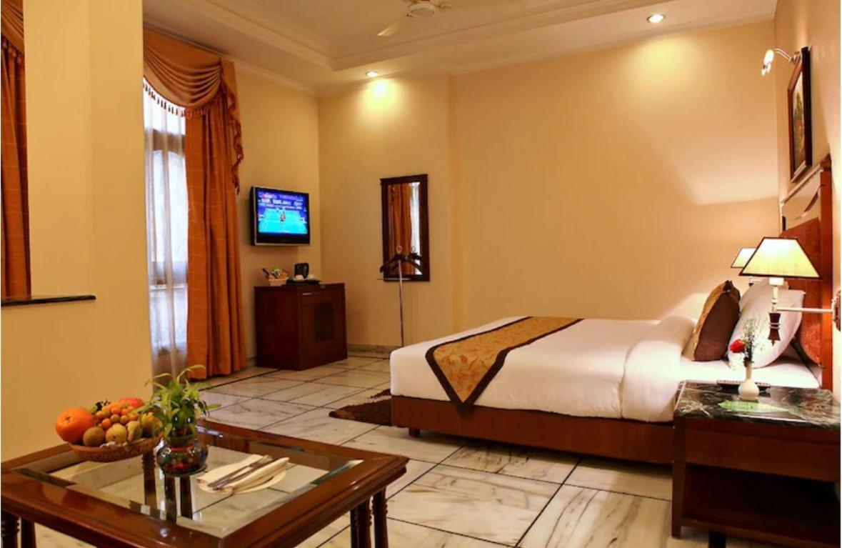 Hotel Florence Inn, Karol Bagh, New Delhi, 2 Min From Metro Екстериор снимка